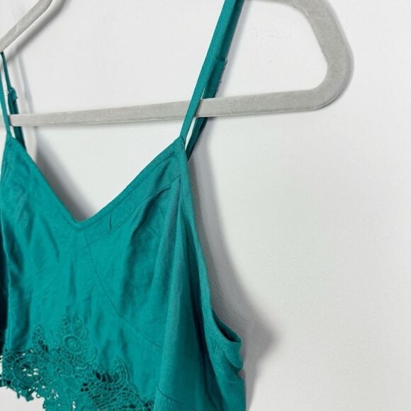 FREE PEOPLE | INTIMATELY Teal Green Crop Top Lace Accents Women’s Size Medium - Picture 3 of 9